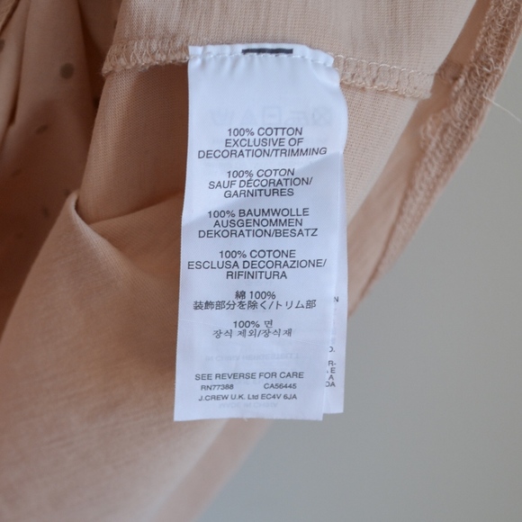 • SLEEVELESS GEM DETAIL TANK • - Picture 6 of 6